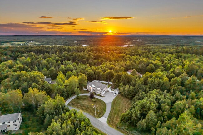 Photo - 79 Skyline Rd