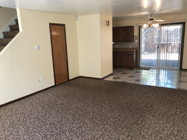 Photo - 1387 Vance St