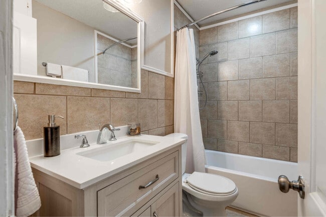 Photo - 3929 Winfield Ave