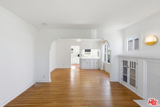 Photo - 6743 Arlington Ave