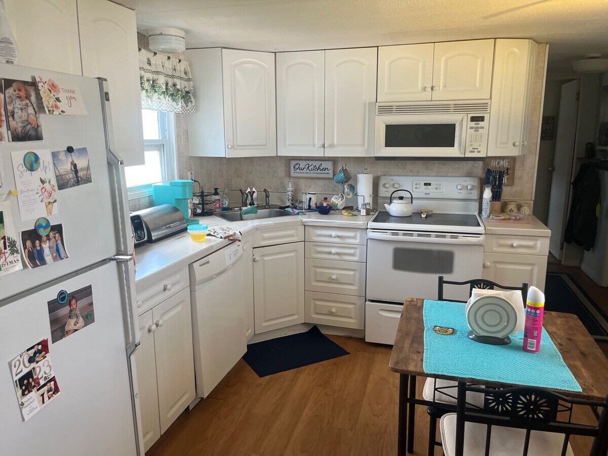 Photo - 110 Amber Ave