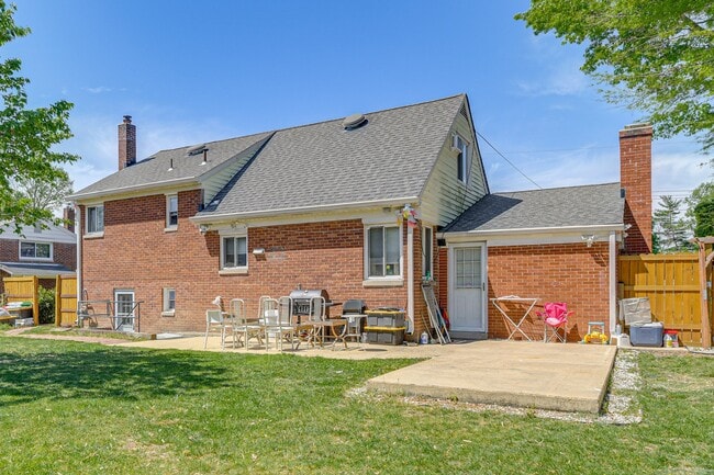 Photo - 5929 Camberly Ave