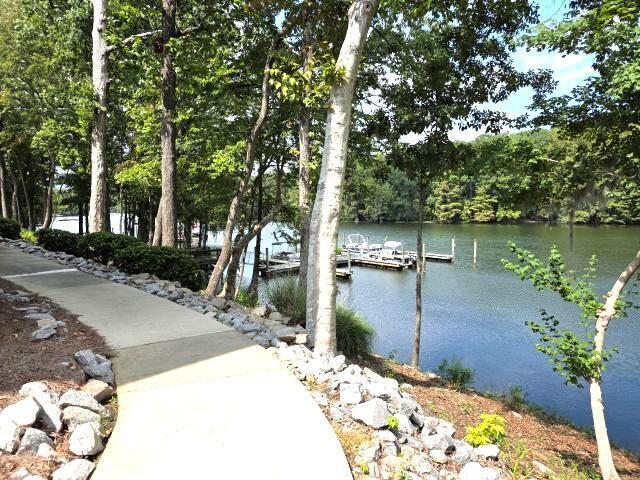 Photo - 195 Ballard Ln