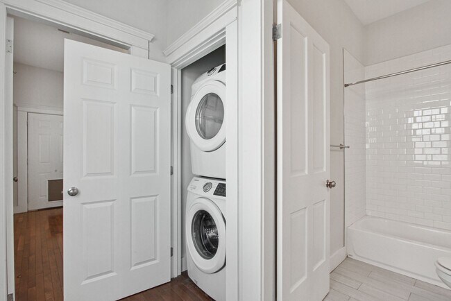 Photo - dfd812 Unit 812