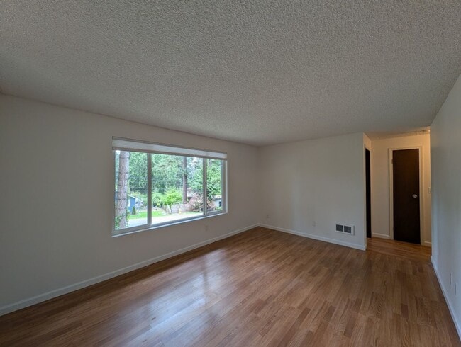 Photo - 2Bd/1.5Ba Shoreline Condo