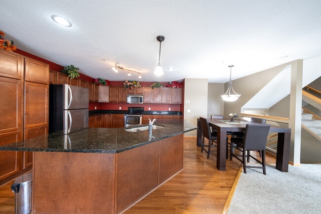 Photo - 6988 S Park Dr