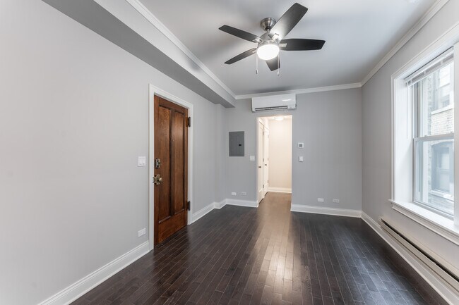 Photo - 641 W Wrightwood Ave