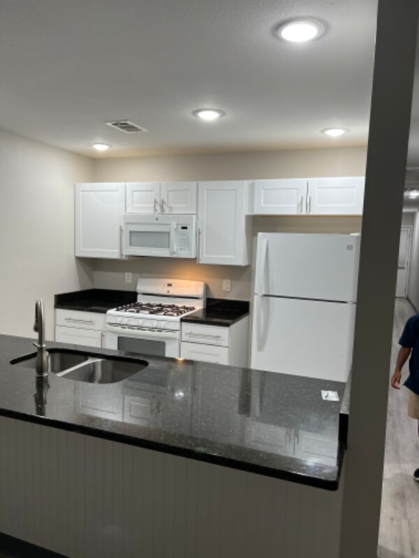 Photo - 1514 W 24th St