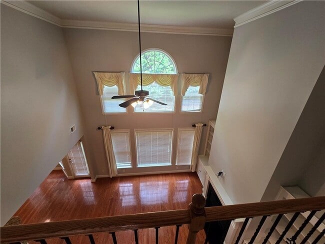 Photo - 624 Maple Grove Way