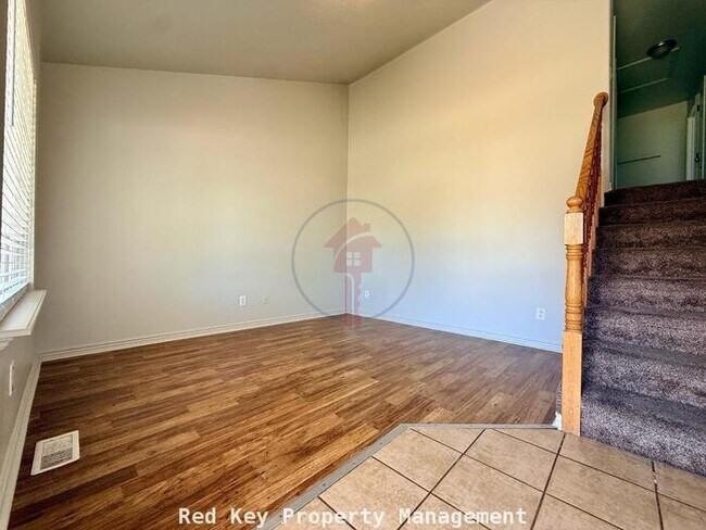 Photo - 900 W Single Family Home