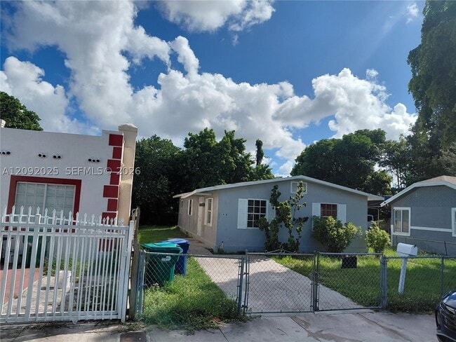 1918 NW 47th St