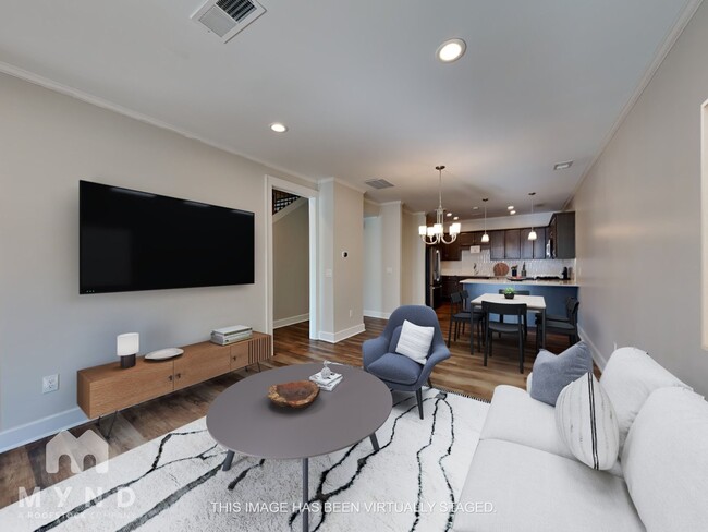 Photo - 1777 Temple Ave Townhome