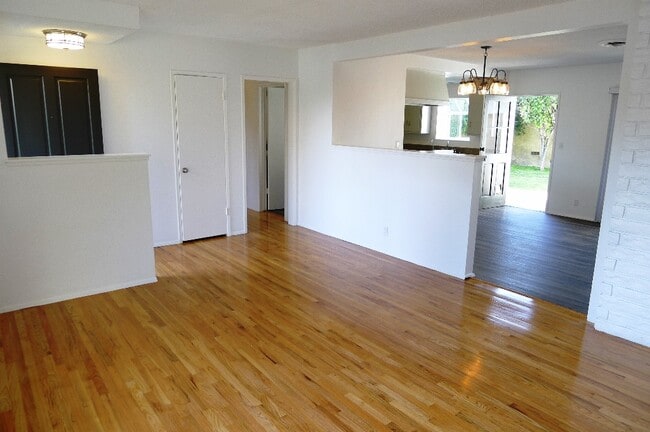 Photo - 5524 Temple City Blvd