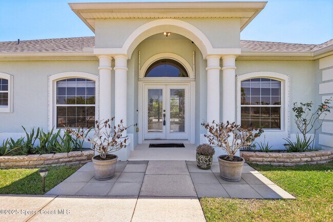 929 Hialeah St