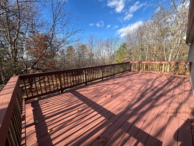 Photo - 15912 Warburton Dr