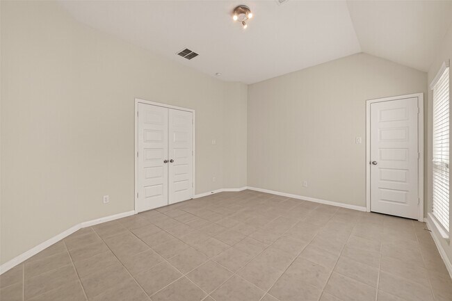 Photo - 17506 Waeback Dr