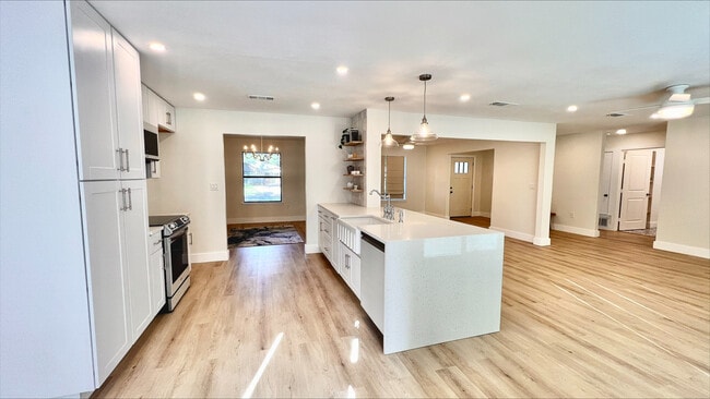 Photo - 513 Santa Clara Rd