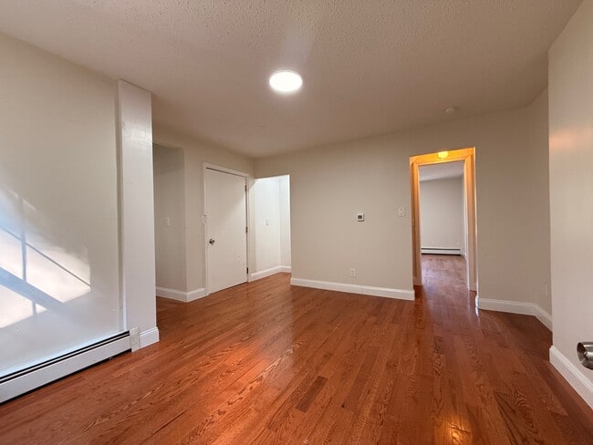 73-77-77 W Thames St Unit 73B