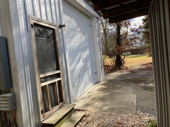 Photo - Charming Country Studio