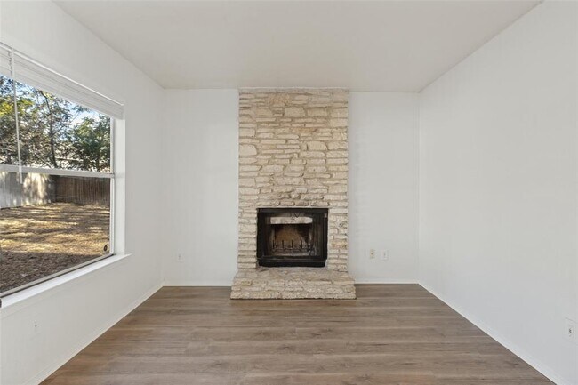 7308 Aldea Dr