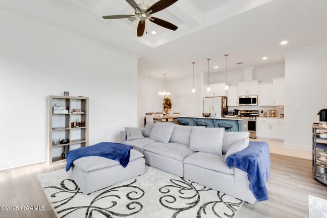 Photo - 213 Tennyson Dr