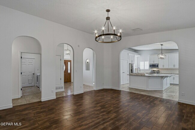 Photo - 232 Ave Mirador