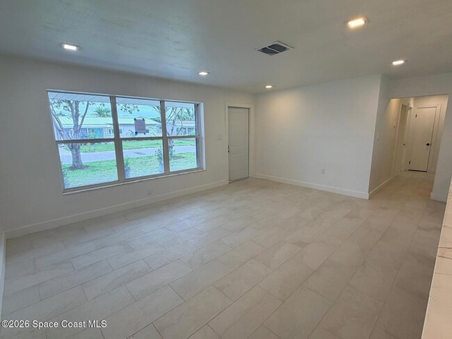 205 Melaleuca Dr