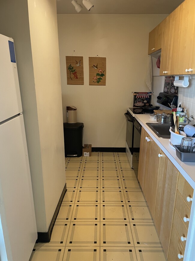 Photo - 1 E University Pky Unidad 808