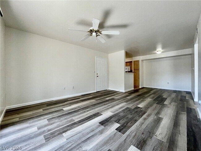 555 E Silverado Ranch Blvd Unit 1014
