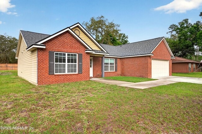 Photo - 940 State Rd 13 N