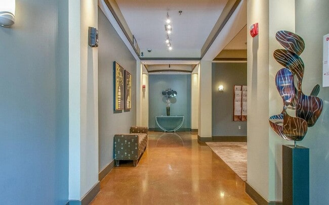 Photo - 3000 Vanderbilt Pl