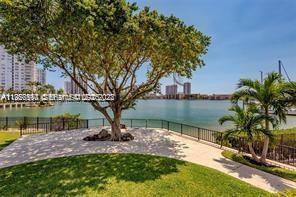 Photo - 2750 NE 183rd St Unit 2006