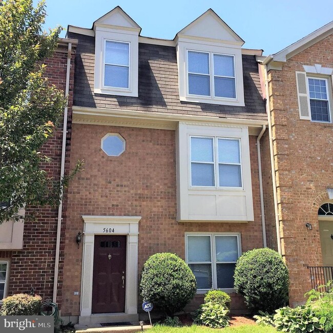 Photo - 5604 Gresham Ln Townhome