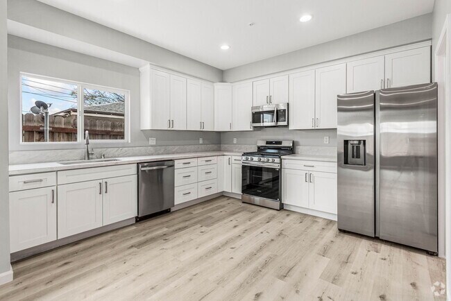 Building Photo - 2086 Kearney Ave Rental