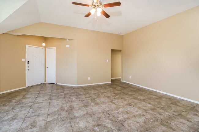 Photo - 1308 Dawnridge Ct