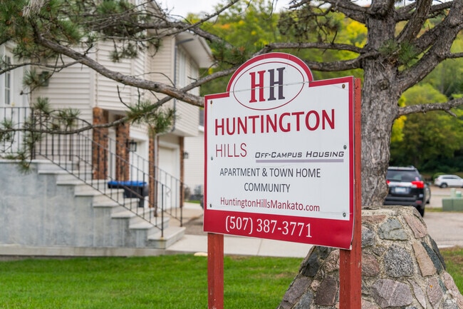 Photo - Huntington Hills Apartments & Townhomes