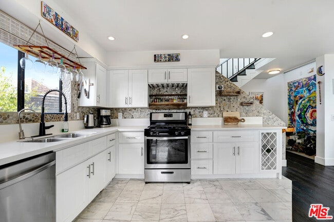 Photo - 29231 Heathercliff Rd Unidad 1