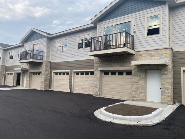 Photo - 4440 - 4450 S 26th St