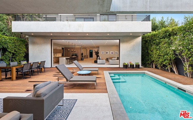 Photo - 623 N Edinburgh Ave