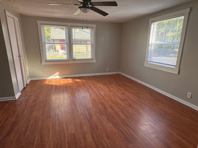 Photo - 710 W Kilgore Ave Unit Apt. 1