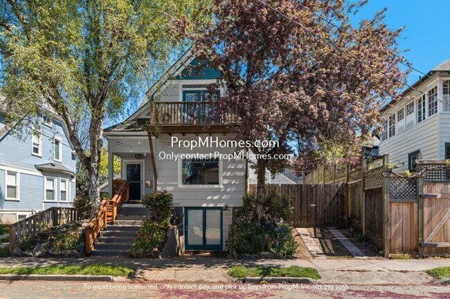 Bright and Fun One Bedroom Plus Flex Space... - Bright and Fun One Bedroom Plus Flex Space... Townhome