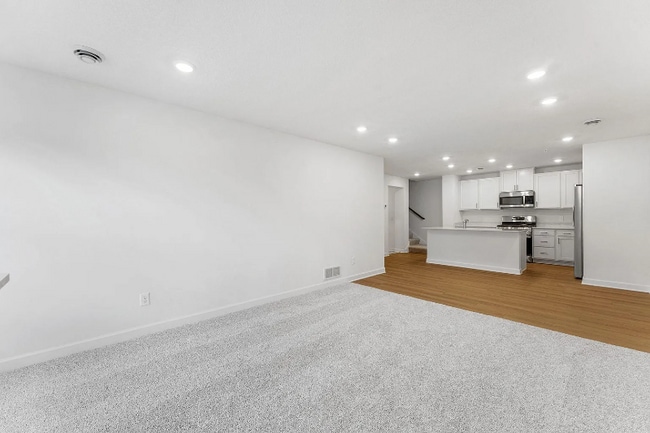 Photo - 5297 Long Pointe Pass