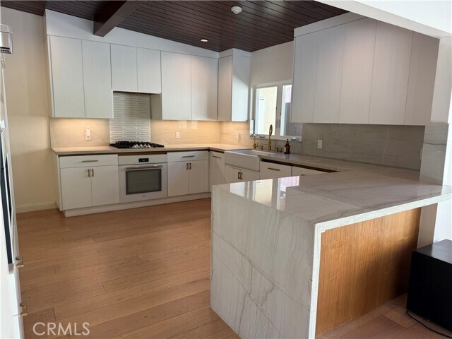 Photo - 940 Crestview Dr