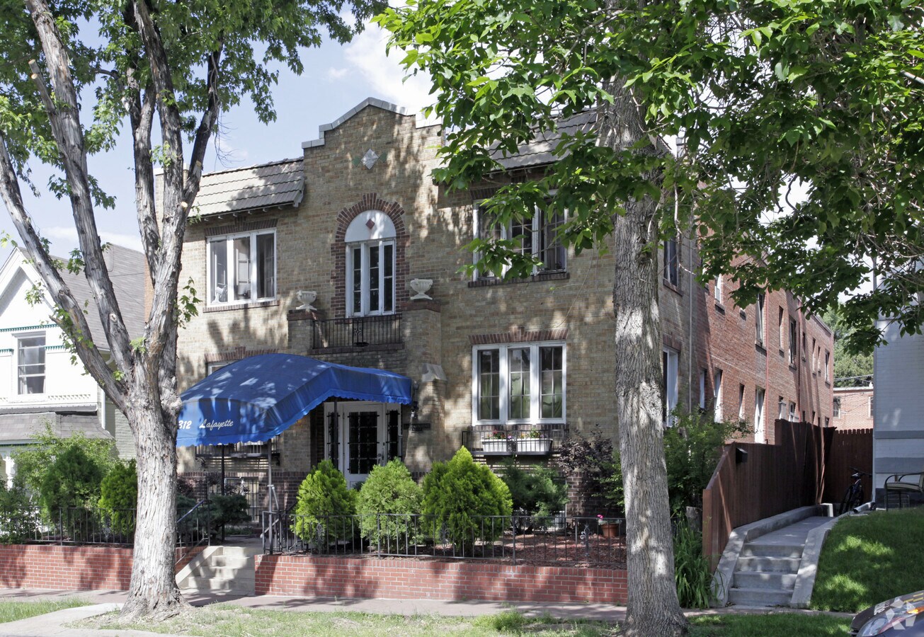 La Charmaine - La Charmaine Apartments
