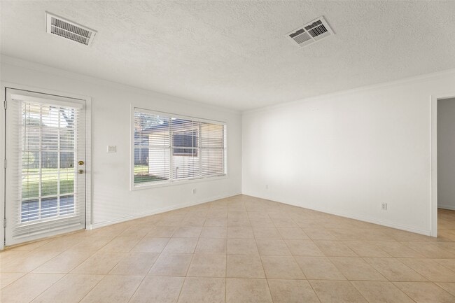 Photo - 15751 Fern Basin Dr