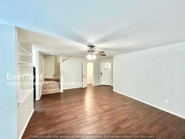 Photo - 320 Ezekial Ave