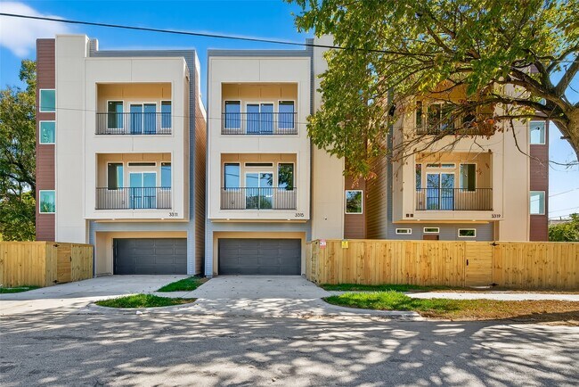 Photo - 3311 Nettleton St