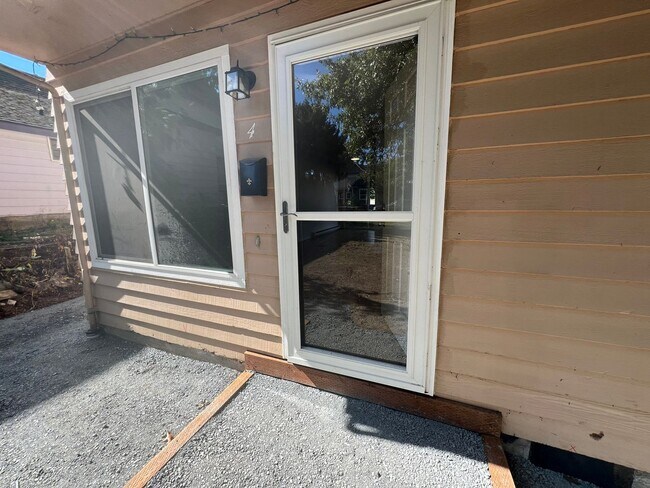 Photo - NewB BH 1615 Unit #4