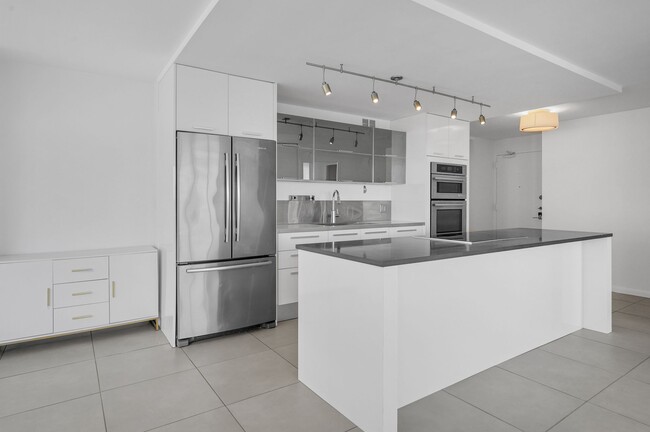 Modern open kitchen - 4250 N Marine Dr Condo Unit 1115