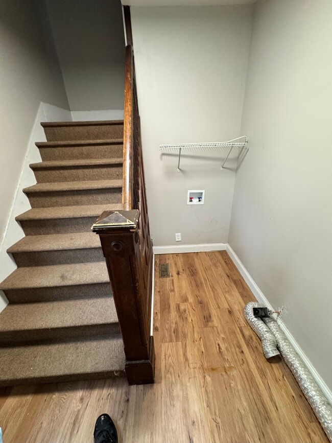 Entry way - 510 Ellicott St Apartments Unit Upstairs